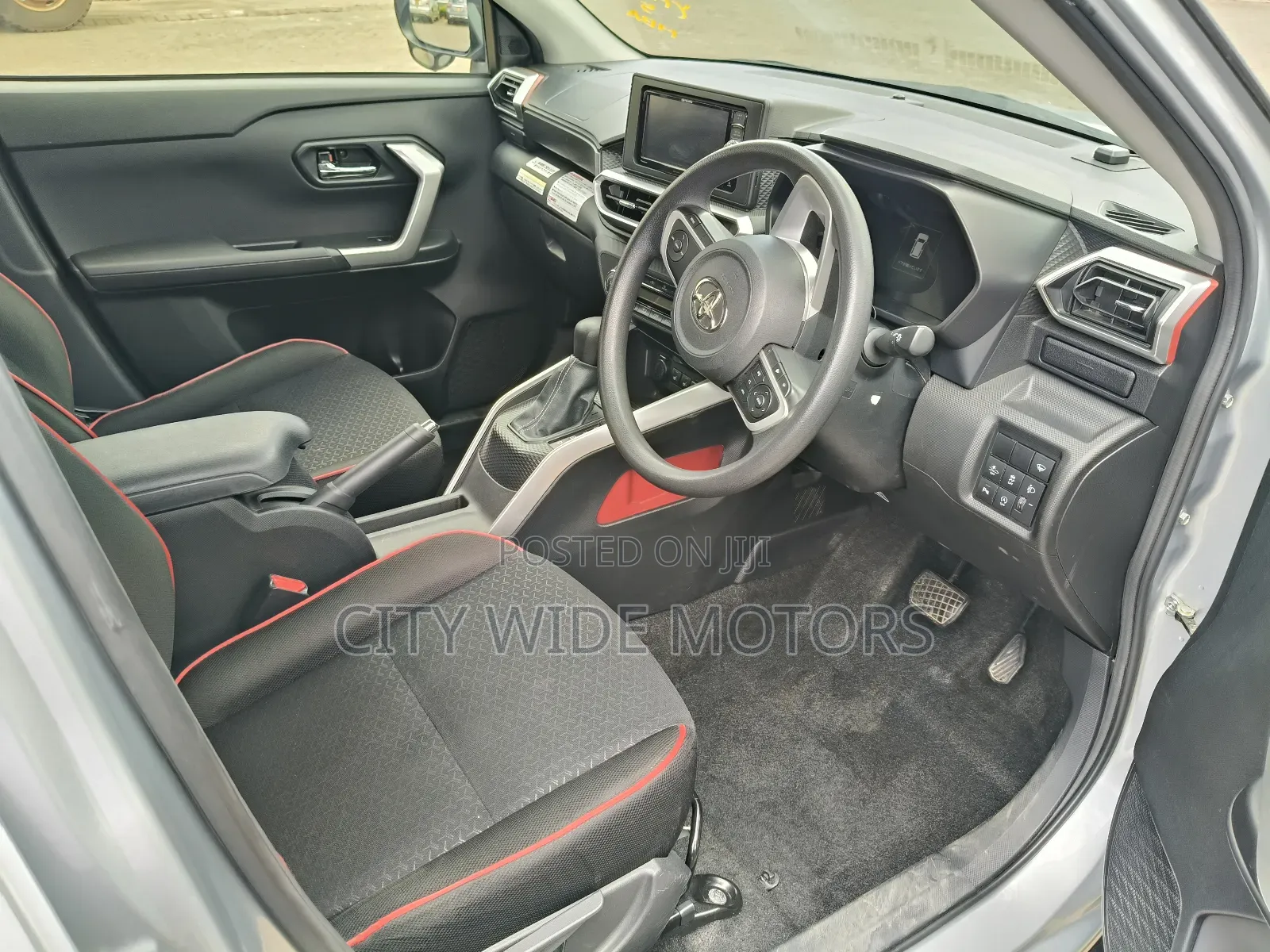 Toyota Raize 1.0 AWD 2019 Silver