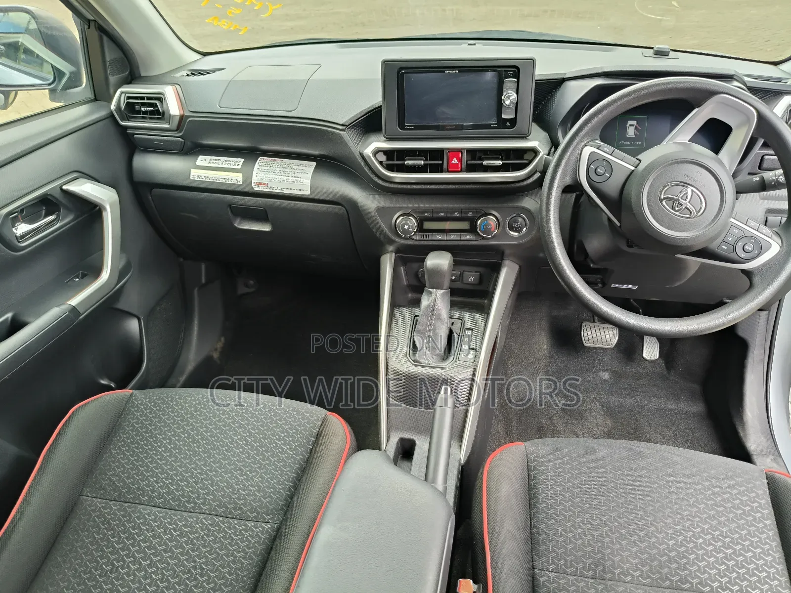 Toyota Raize 1.0 AWD 2019 Silver