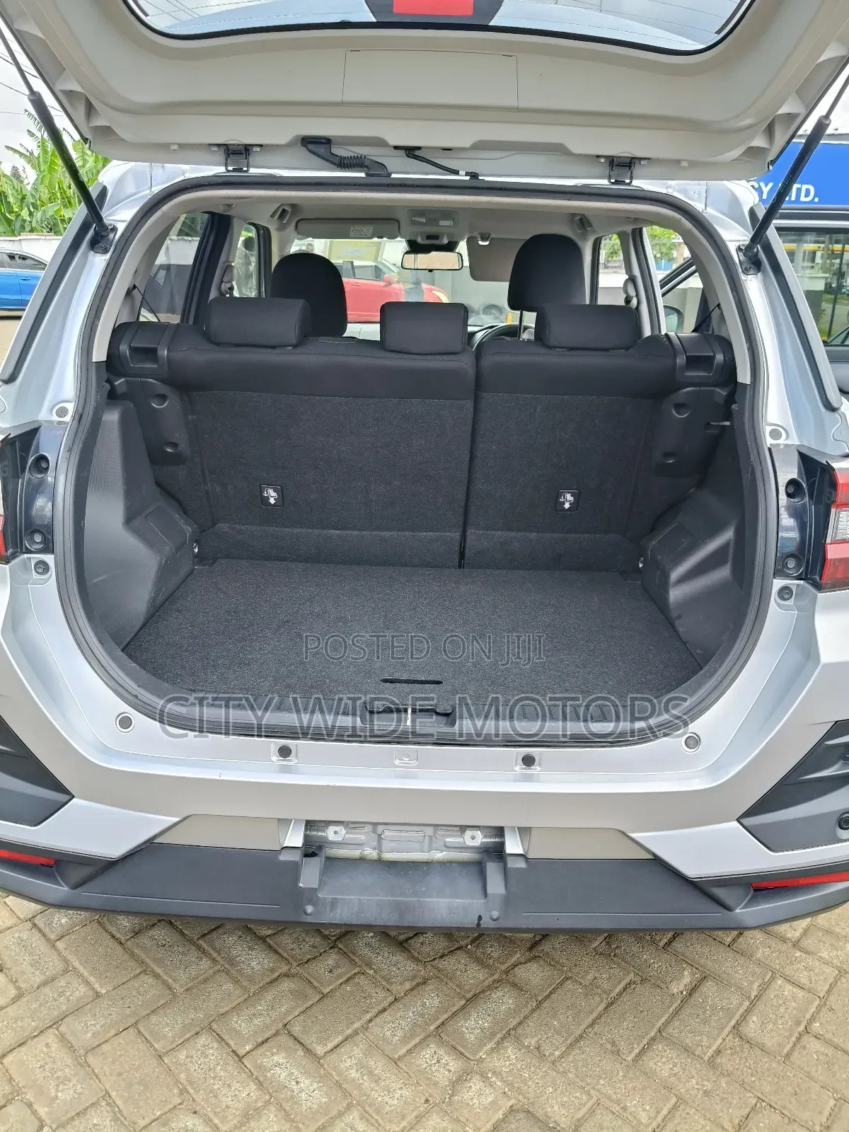Toyota Raize 1.0 AWD 2019 Silver