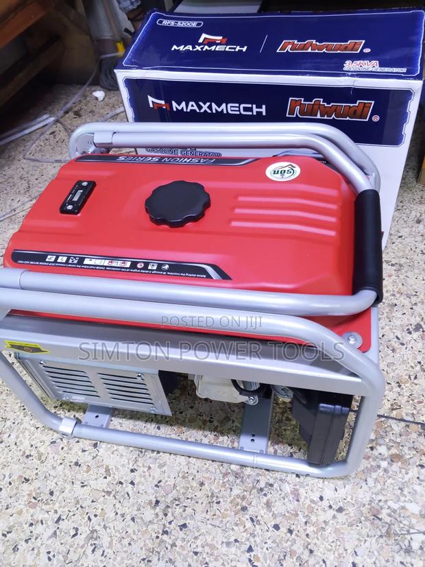 Maxmech Gasoline Powered Generator - main view