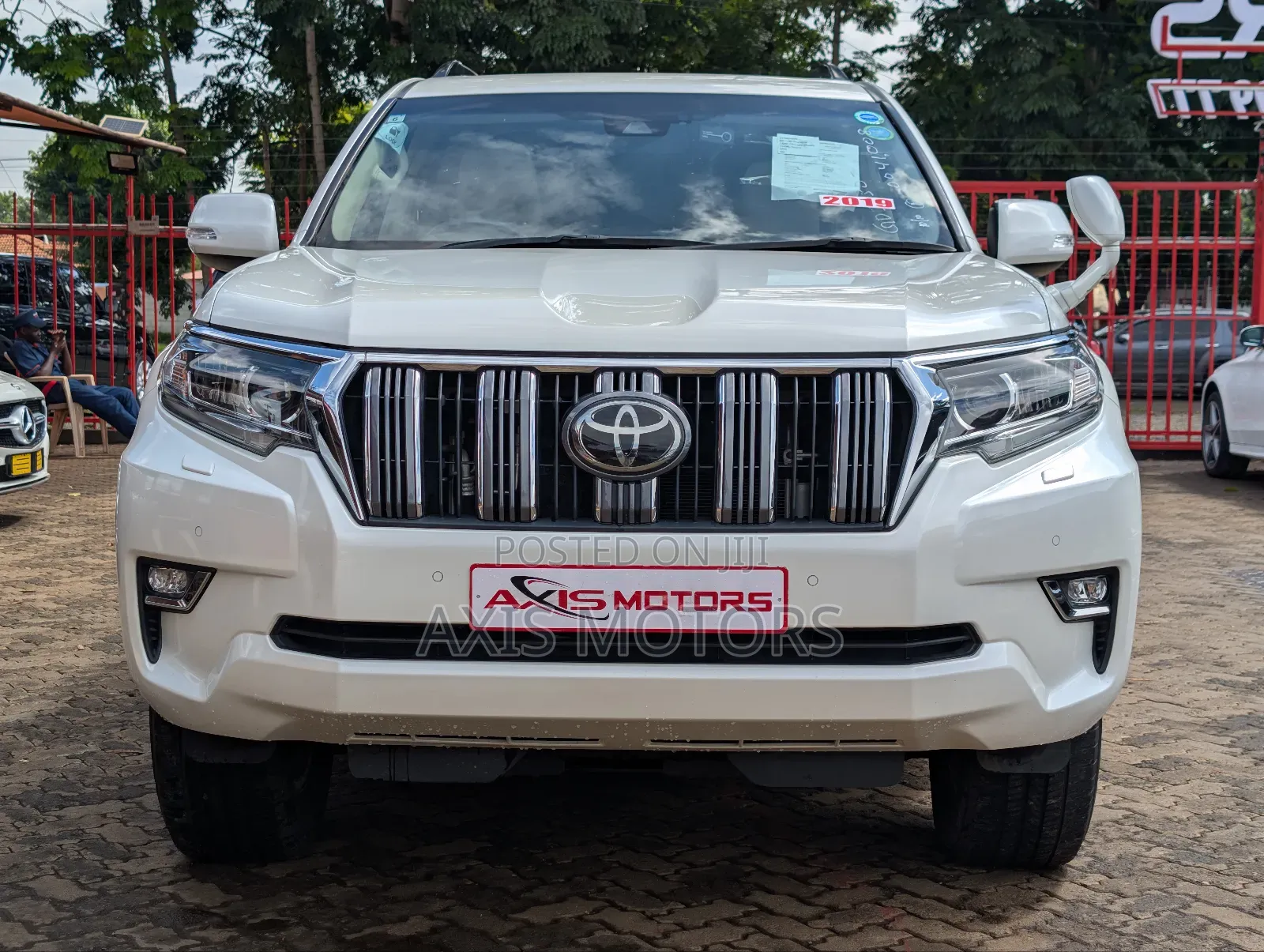 Toyota Land Cruiser Prado 2.8 2019 White