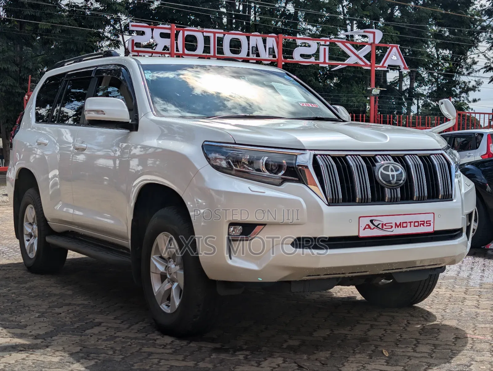 Toyota Land Cruiser Prado 2.8 2019 White