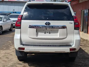 Toyota Land Cruiser Prado 2.8 2019 White