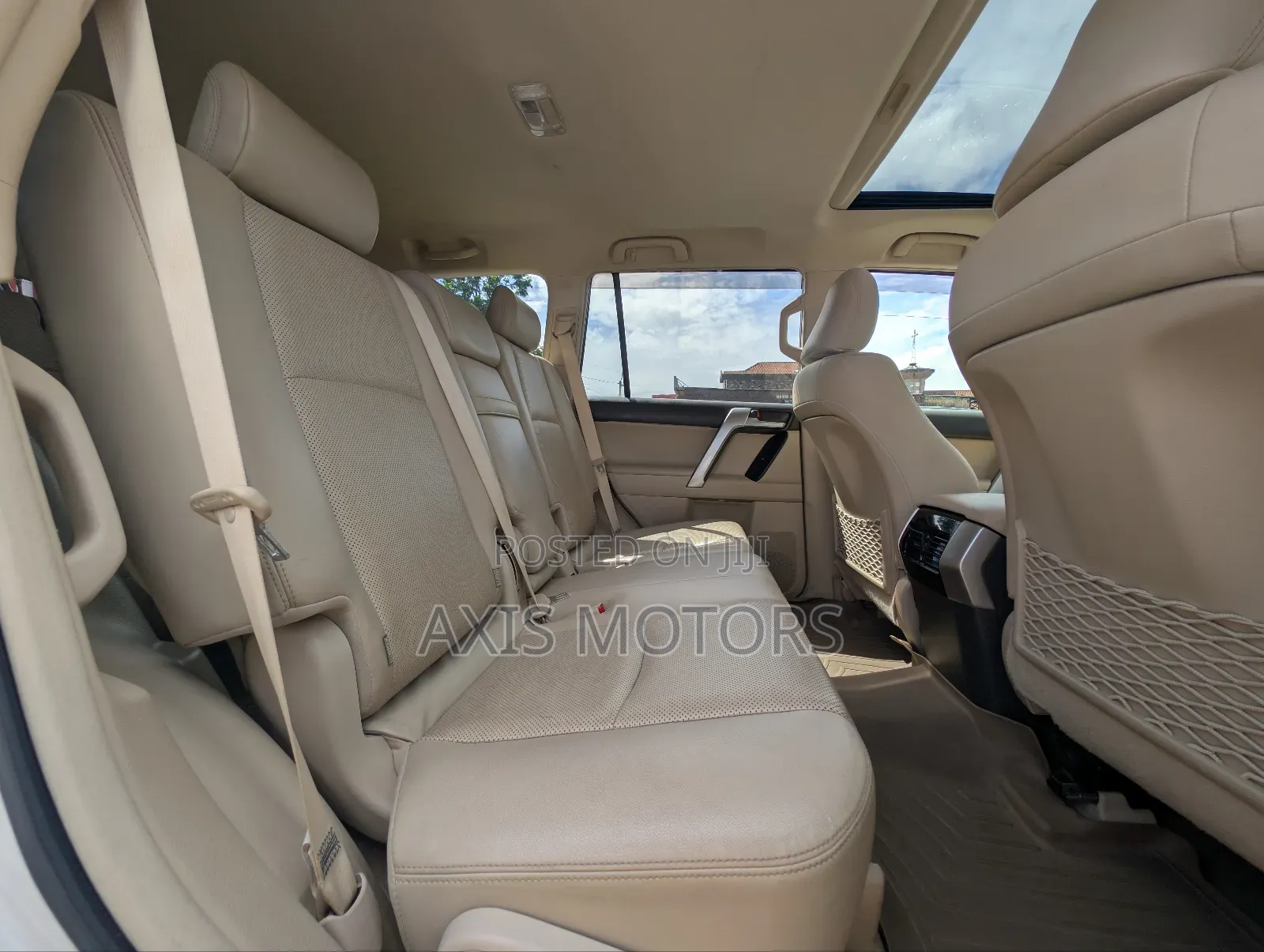 Toyota Land Cruiser Prado 2.8 2019 White