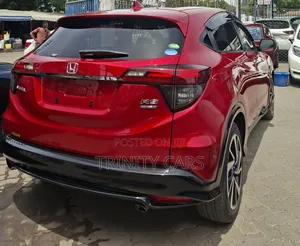 Honda Vezel 1.5 2WD 172 hp 2019 Red