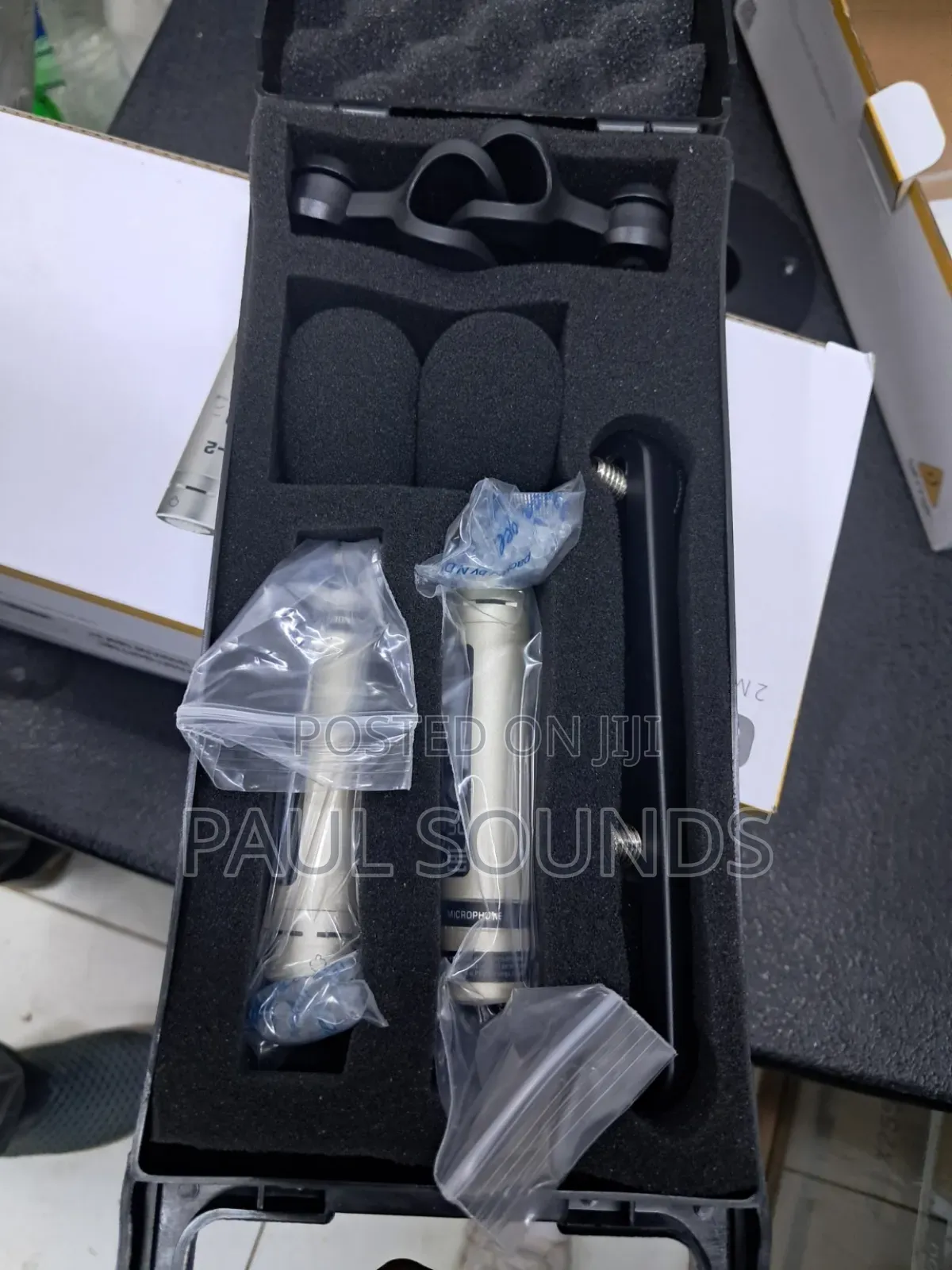 Behringer C-2 Matched Pair Studio Condenser Microphones