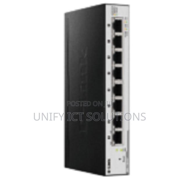 D-Link DGS-F1210-18ps-E 16-Port Gigabit Long Range 250m Poe+ Smart