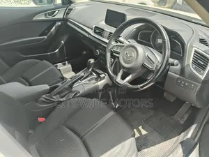 Mazda Axela 2018 White