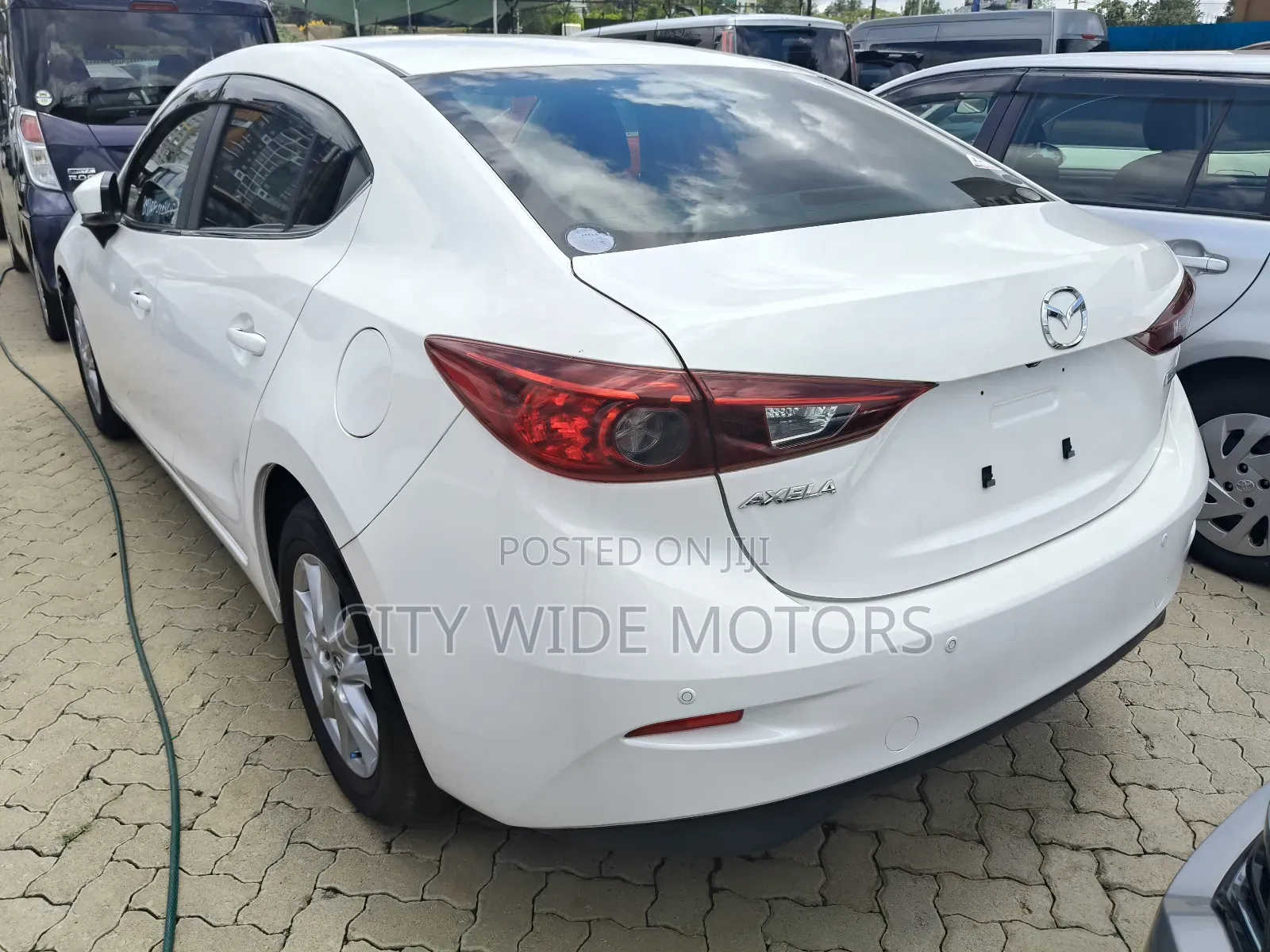 Mazda Axela 2018 White