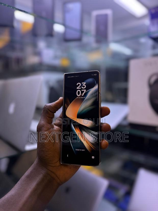 Samsung Galaxy Fold 512 GB Black - main view