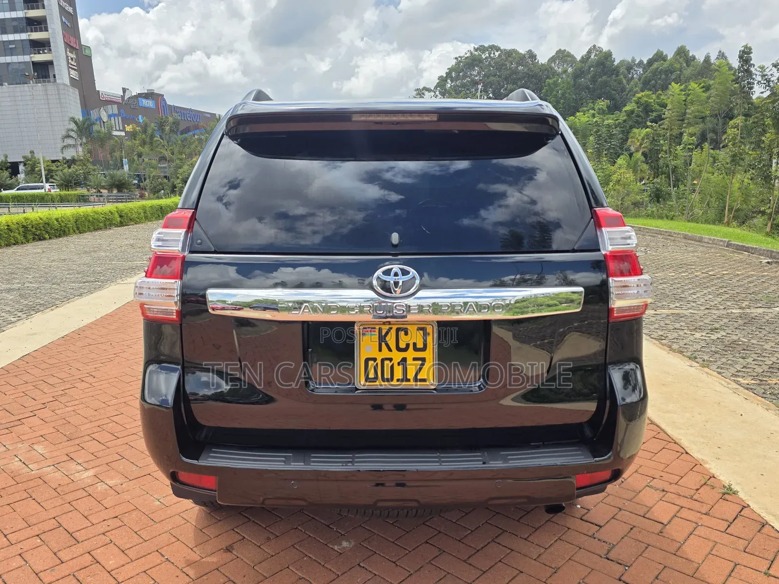 Toyota Land Cruiser Prado 2011 Black