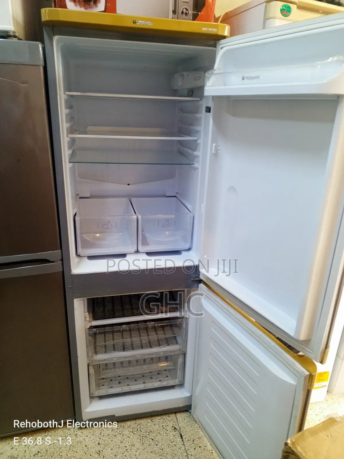 Exuk Bottom Freezer (Used Fridge)