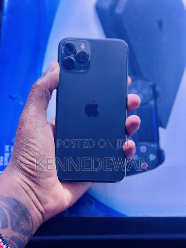 Apple iPhone 11 Pro 256 GB Gray - thumbnail 2