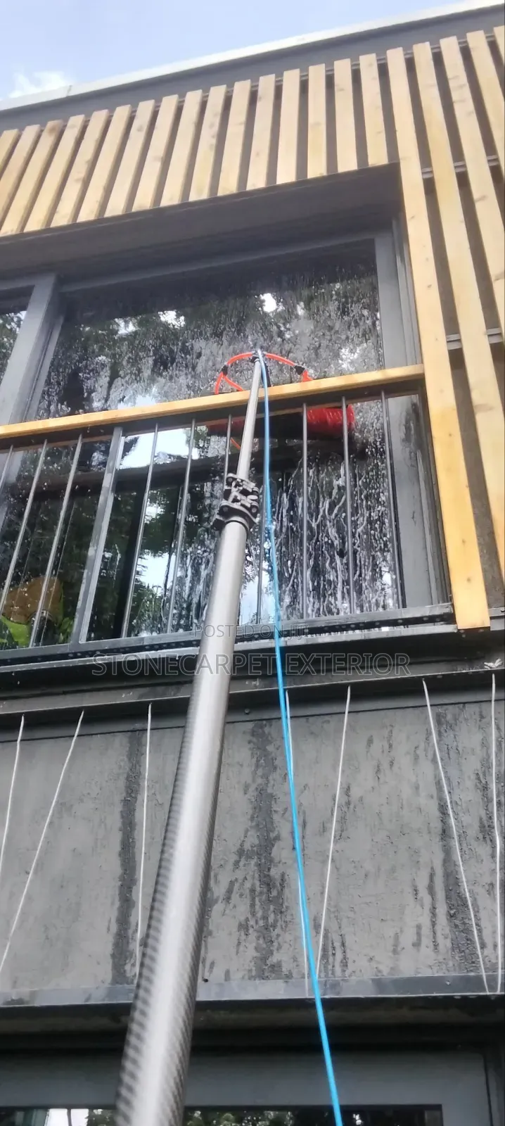 Professional Commercial Window Cleaning–Office,Hotel,School,Showroom