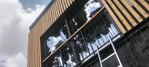 Professional Commercial Window Cleaning–Office,Hotel,School,Showroom