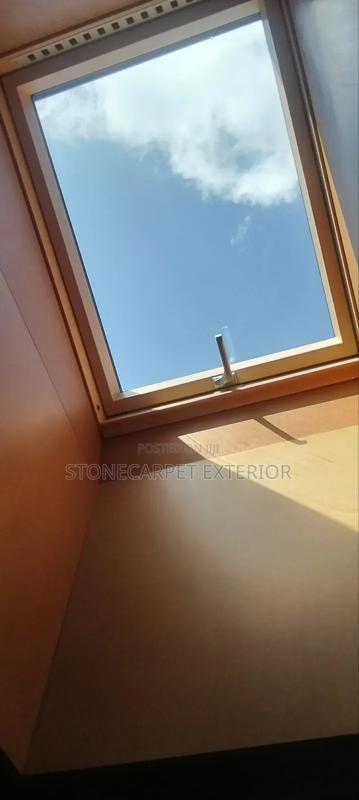 Professional Commercial Window Cleaning–Office,Hotel,School,Showroom
