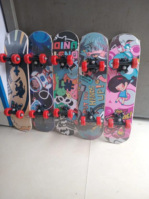 Small Skate Board - main view