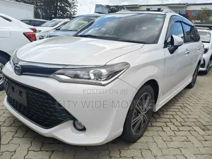 Toyota Corolla Fielder 1.5 Petrol AWD 2018 Pearl