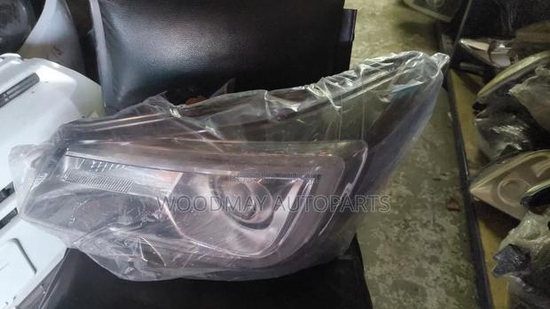 Subaru Forester Headlight - thumbnail 3