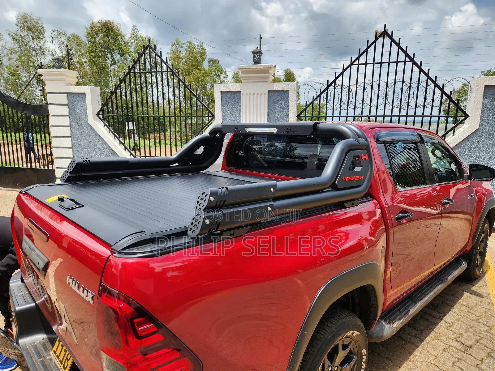 Double Cab With This Aluminium Roller Shutter