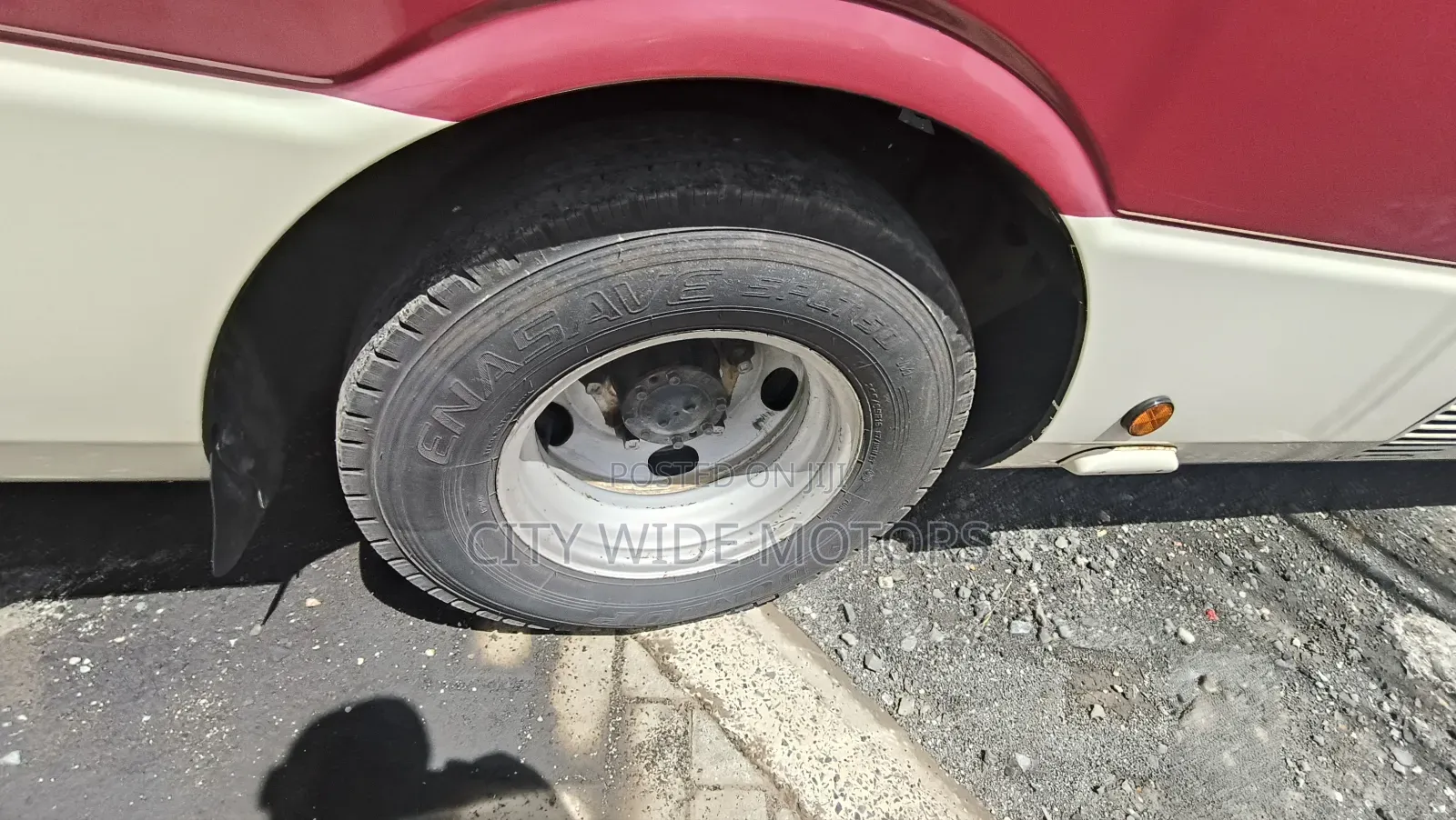 Mitsubishi Fuso Rosa 2018 Red