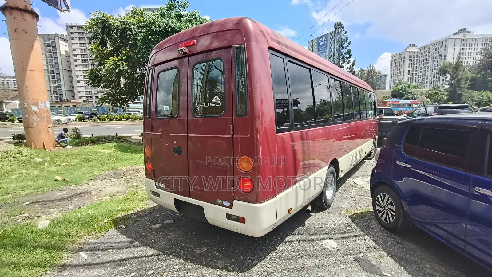 Mitsubishi Fuso Rosa 2018 Red