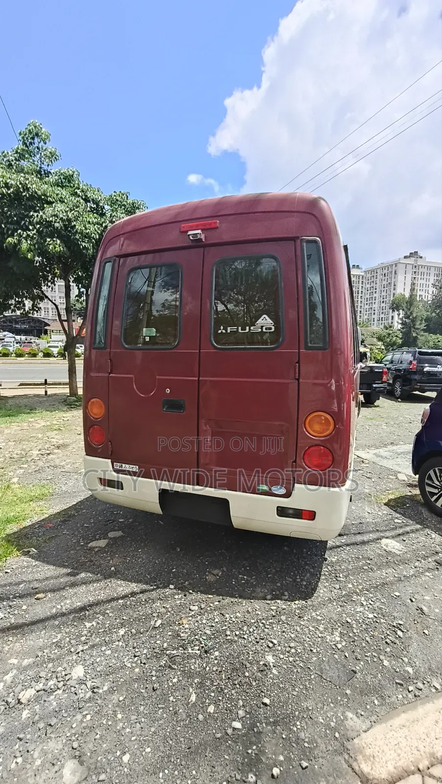 Mitsubishi Fuso Rosa 2018 Red