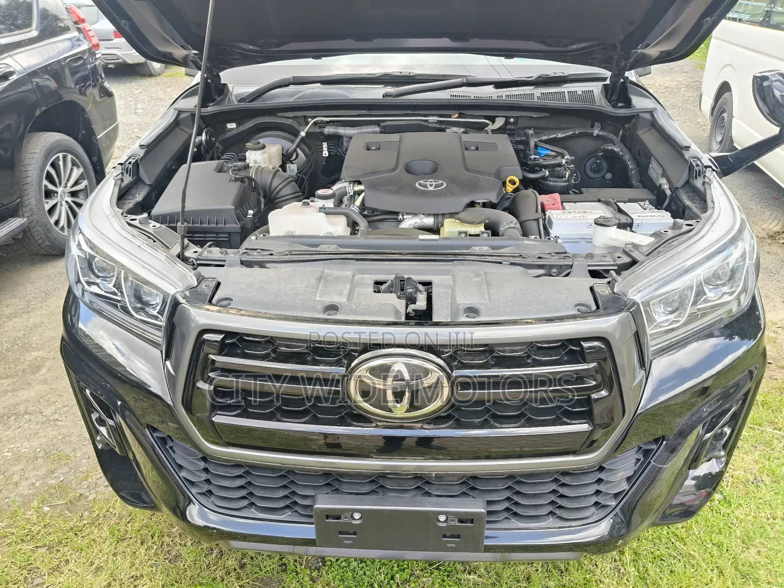 Toyota Hilux Revo Double Cab Deisel 2.4 AWD 2019 Black