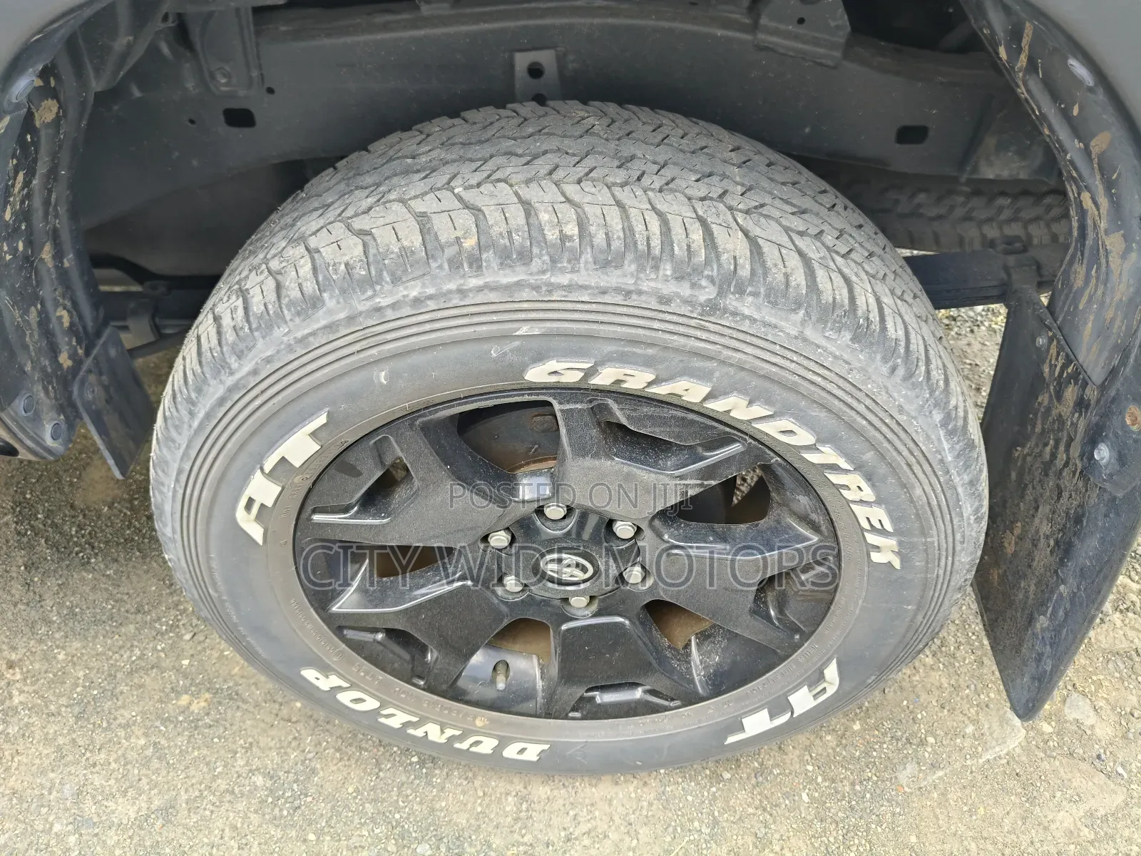 Toyota Hilux Revo Double Cab Deisel 2.4 AWD 2019 Black