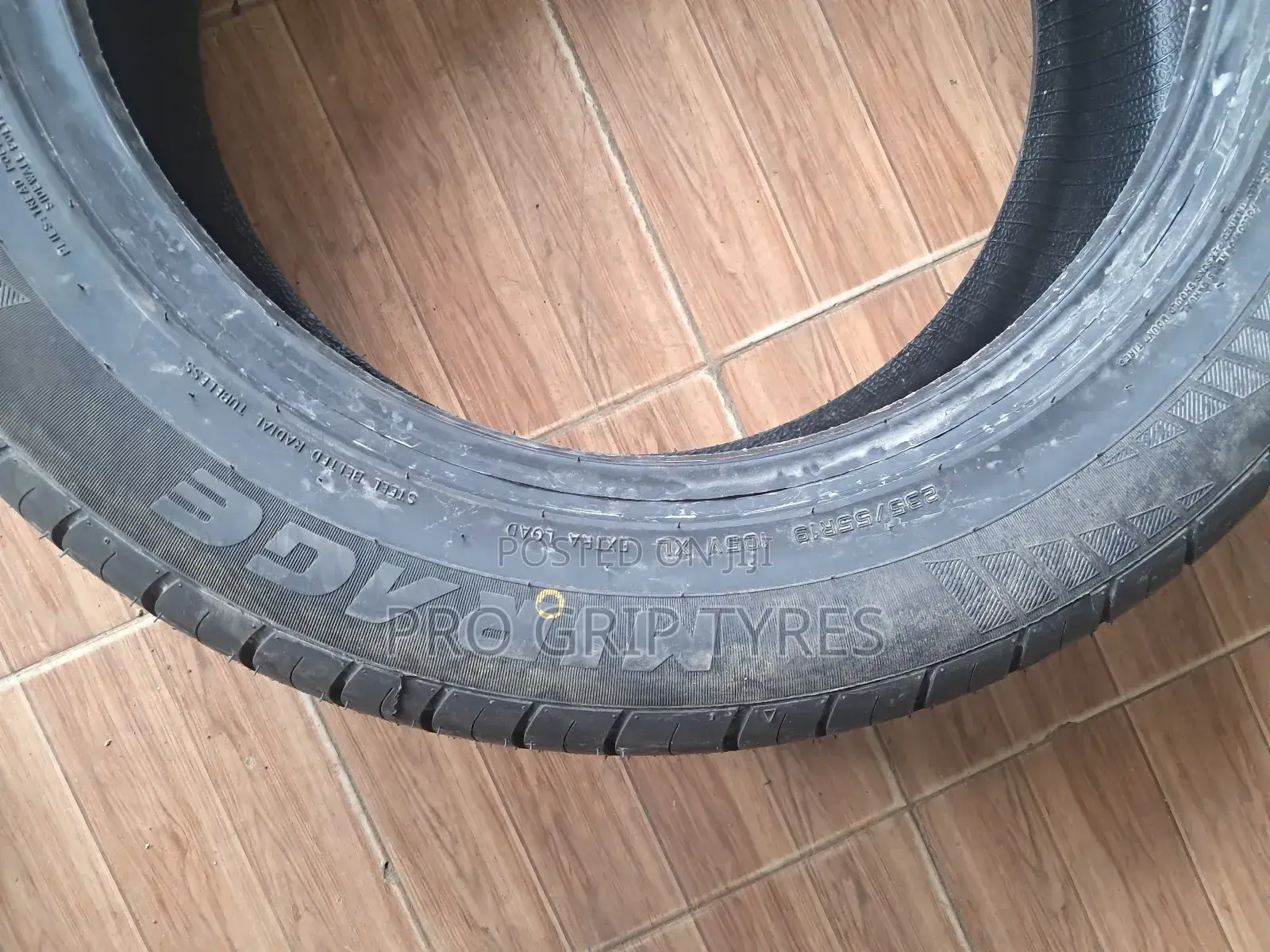 Mirage (Mr) 235/55r19