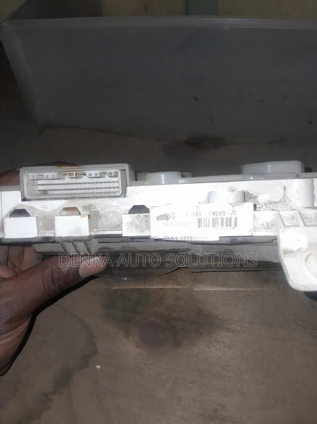 Toyota Vigo Dashboard - thumbnail 3