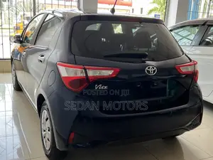 Toyota Vitz 2019 Blue