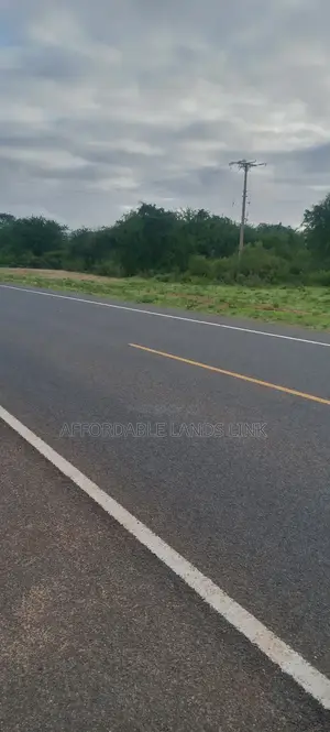 1acre Touching the Highway on Sale