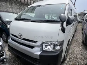 Toyota Grand HiAce 2019 Beige