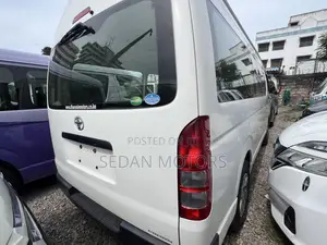 Toyota Grand HiAce 2019 Beige