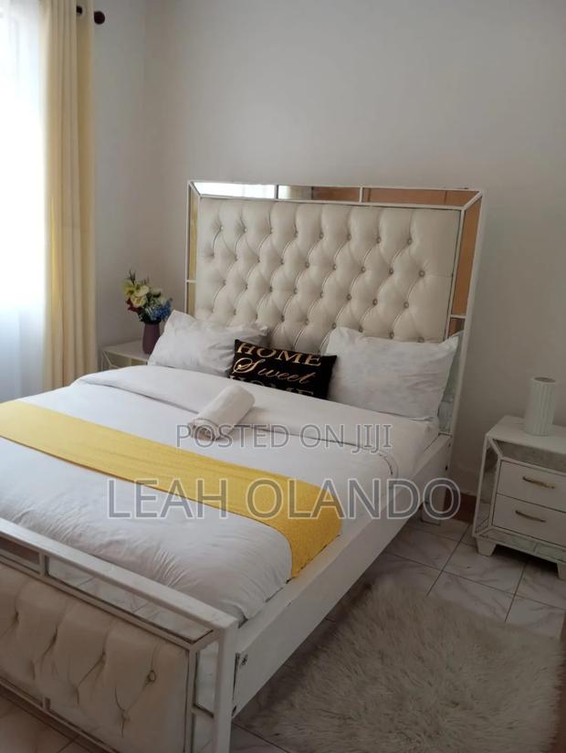 Modern 2 Bedroom Furnished Apartment - main view