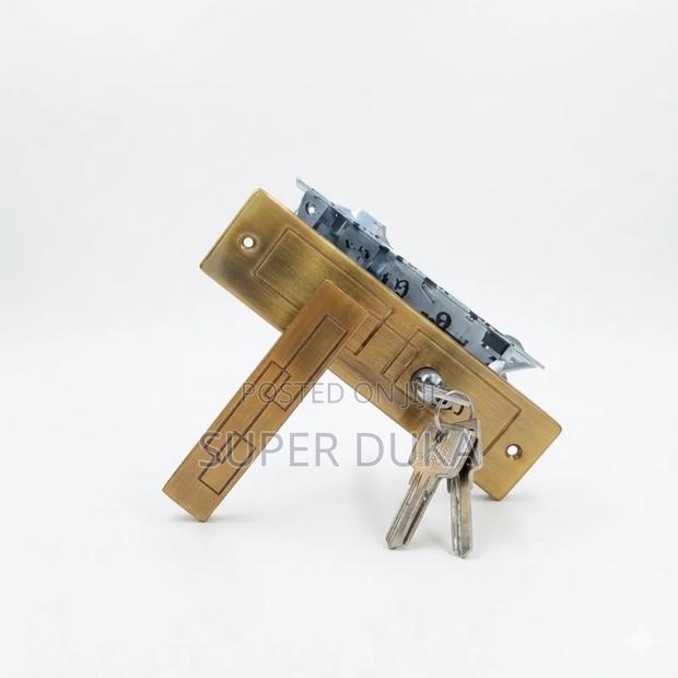 G.J.S Quality Door Lock. - thumbnail 2