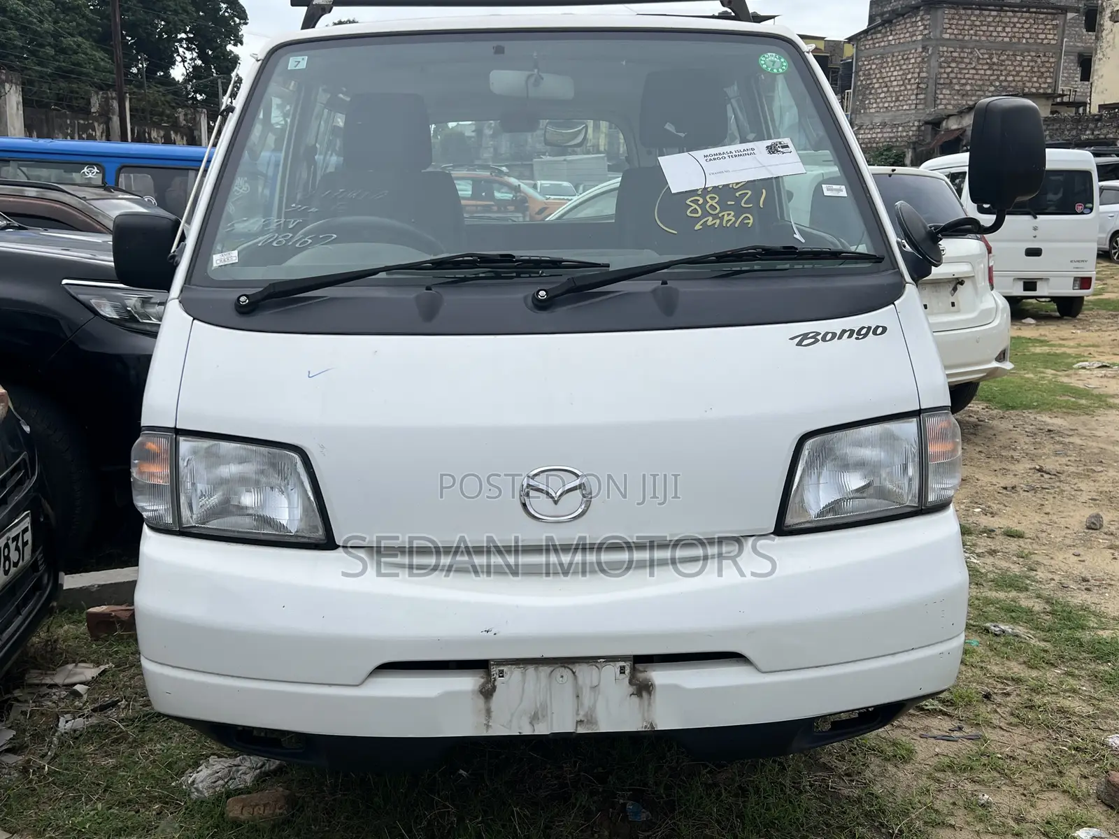 Mazda Bongo 2018 Beige