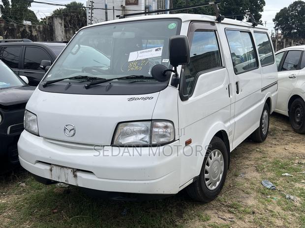 Mazda Bongo 2018 Beige - thumbnail 2