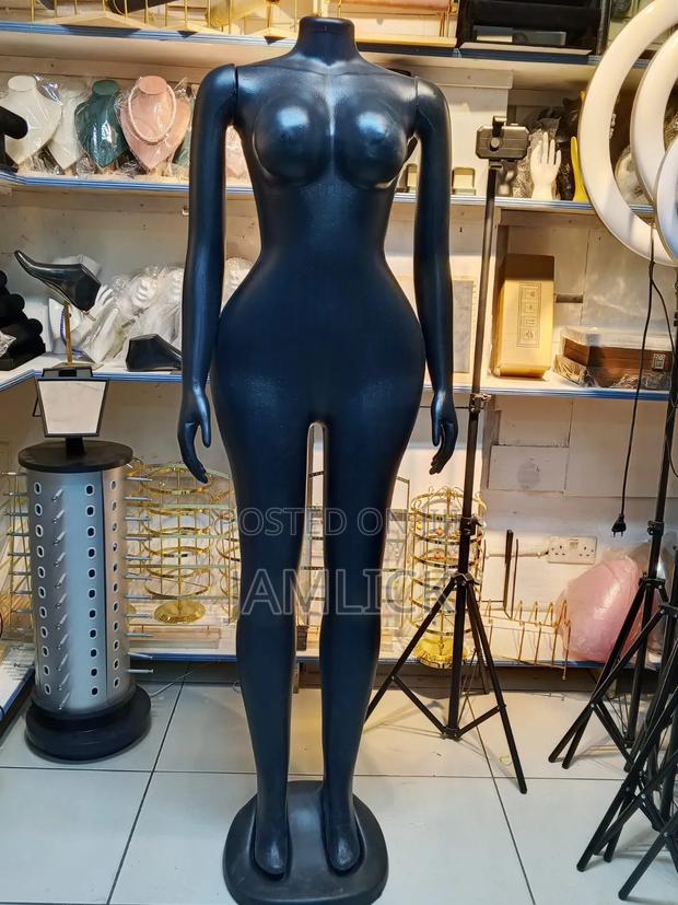 Black Atieno Hand Display Mannequin – Msa - main view