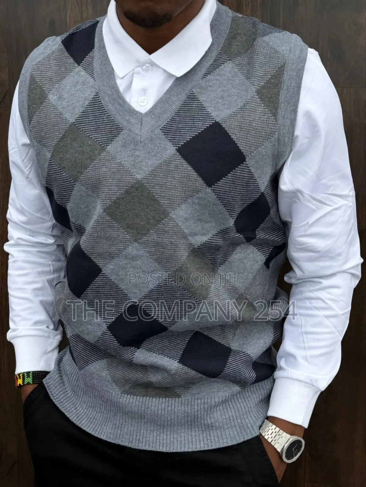 Quality Casual Checking Men Wind Braier v Neck Sweater