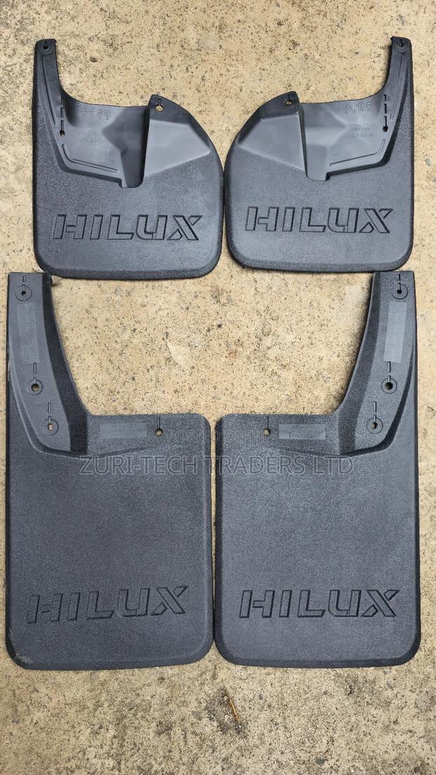Hilux  Revo 4wd Mudflaps