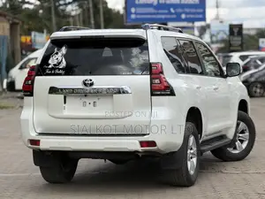 Toyota Land Cruiser Prado 2.7 2020 White