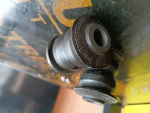 Front Control Arm Bushes Nissan Tiida (Small)