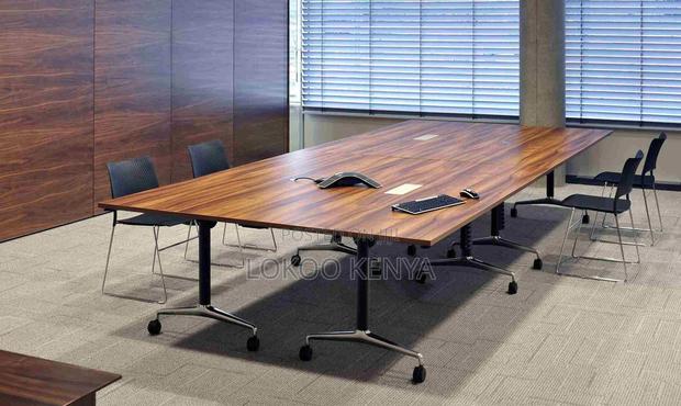 Foldable Table ; Foldable and Stackable Meeting Desk - thumbnail 12
