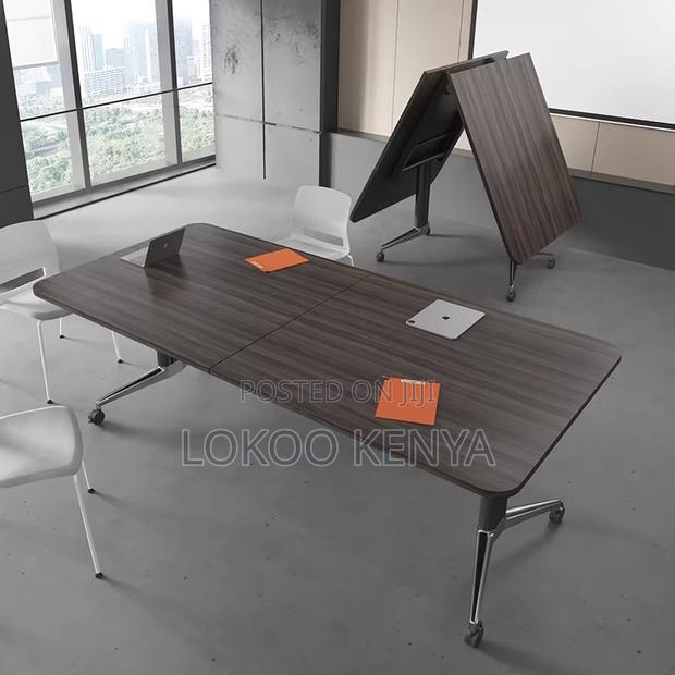 Foldable Table ; Foldable and Stackable Meeting Desk - thumbnail 11