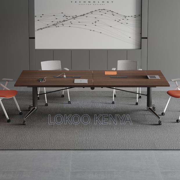 Foldable Table ; Foldable and Stackable Meeting Desk - thumbnail 18