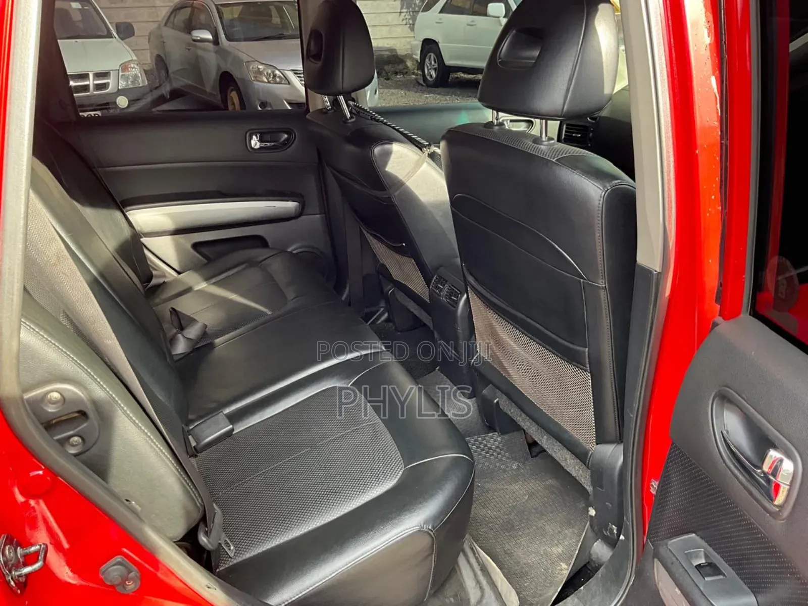 Nissan X-Trail 2.0 Petrol XE 2010 Red