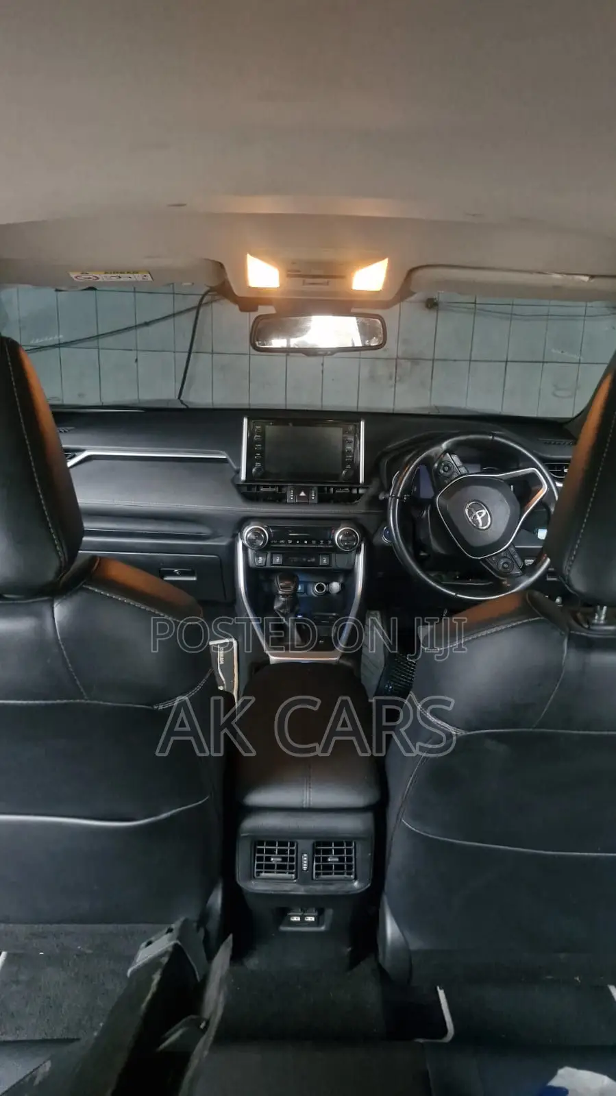 Toyota RAV4 Hybrid 2022 Blue