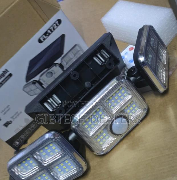 Solar Light 3 Head Led Solar Security Light - main view